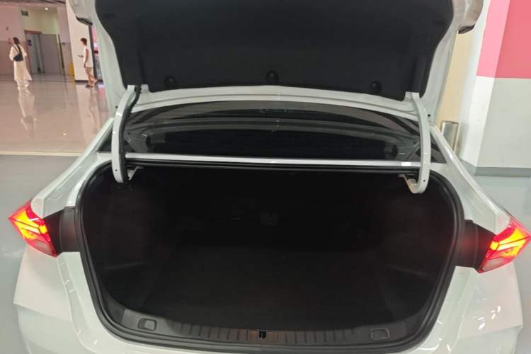 Used Buick Verano 2022 Pro 532T Le Xing Edition Trunk