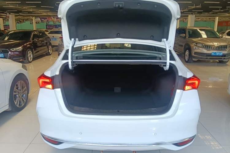 Used Buick Verano 2022 Pro 532T Le Xing Edition Trunk