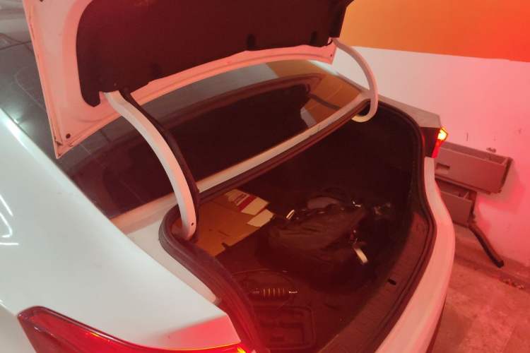 Used Buick Verano 2022 Pro GS Wind-Chasing Edition Trunk
