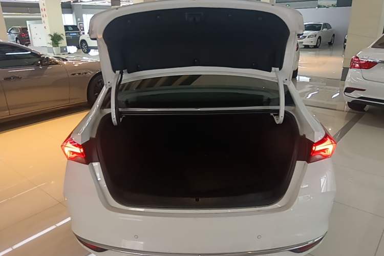 Used Buick Verano 2022 Pro 532T Le Xing Edition Trunk