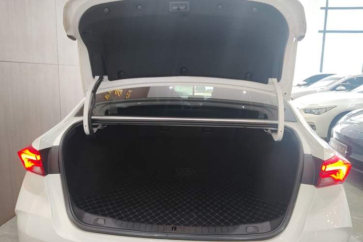 Used Buick Verano 2022 Pro 532T Le Xing Edition Trunk