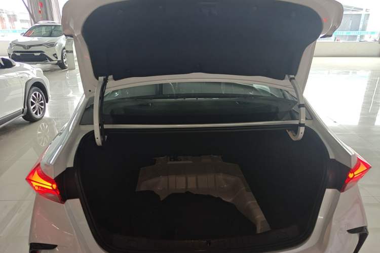 Used Buick Verano 2022 Pro GS Wind-Chasing Edition Trunk