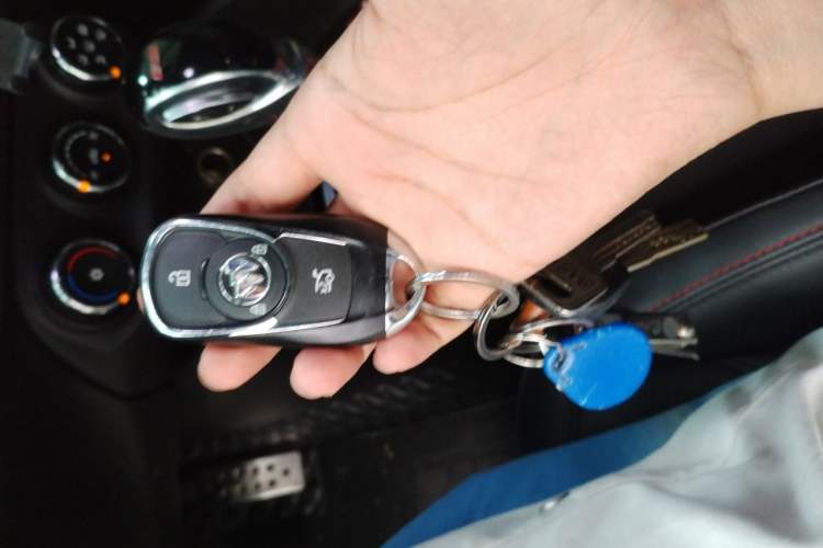 Used Buick Verano 2022 Pro GS Wind-Chasing Edition Vehicle Key