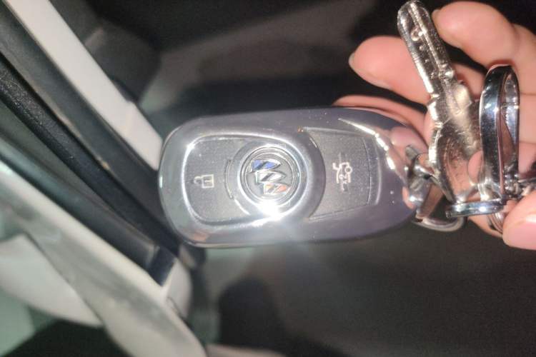 Used Buick Verano 2022 Pro GS Gale Edition Vehicle Key