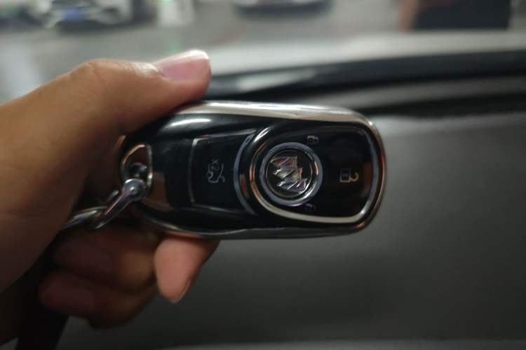 Used Buick Verano 2022 Pro GS Wind-Chasing Edition Vehicle Key