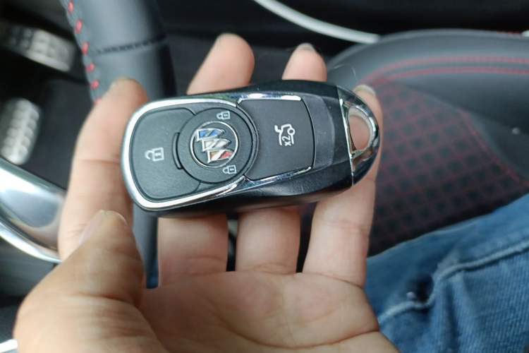 Used Buick Verano 2022 Pro GS Gale Edition Vehicle Key