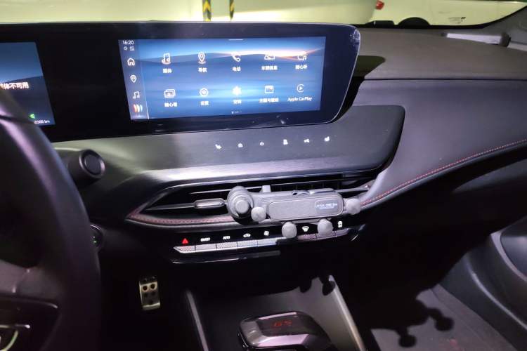 Used Buick Verano 2023 Pro GS Swift Edition Audio And AC Panel