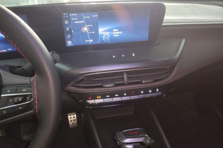 Used Buick Verano 2023 Pro GS Hunter Wind Edition Audio And AC Panel