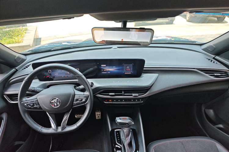 Used Buick Verano 2023 Pro GS Swift Edition Center Console