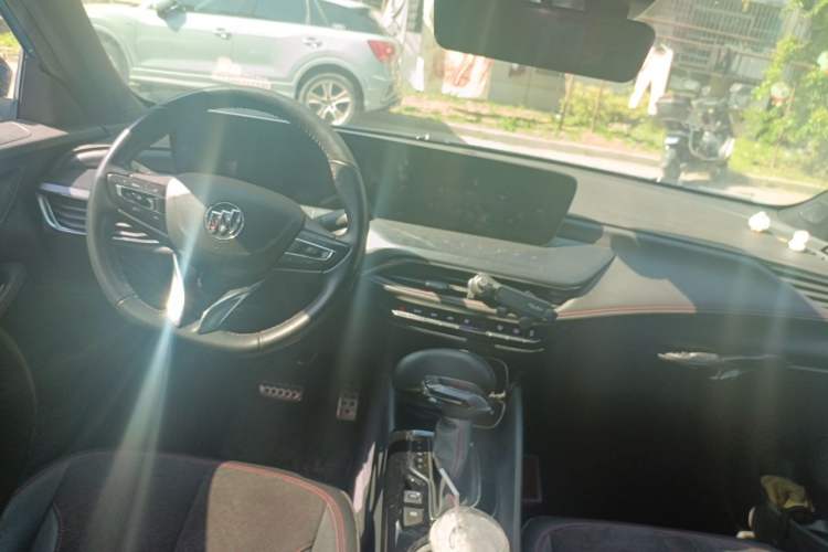Used Buick Verano 2023 Pro GS Swift Edition Center Console