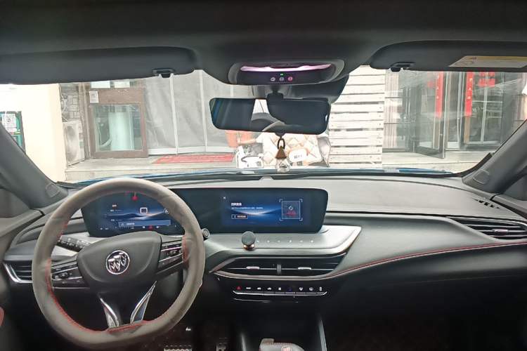 Used Buick Verano 2023 Pro GS Swift Edition Center Console