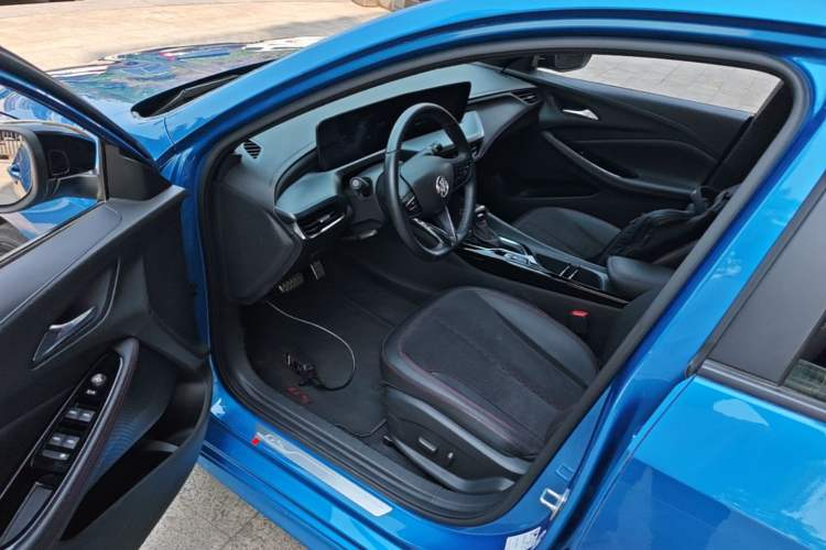 Used Buick Verano 2023 Pro GS Swift Edition Driver Seat