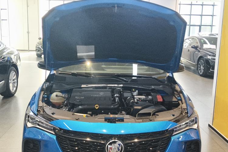 Used Buick Verano 2023 Pro GS Swift Edition Engine Bay