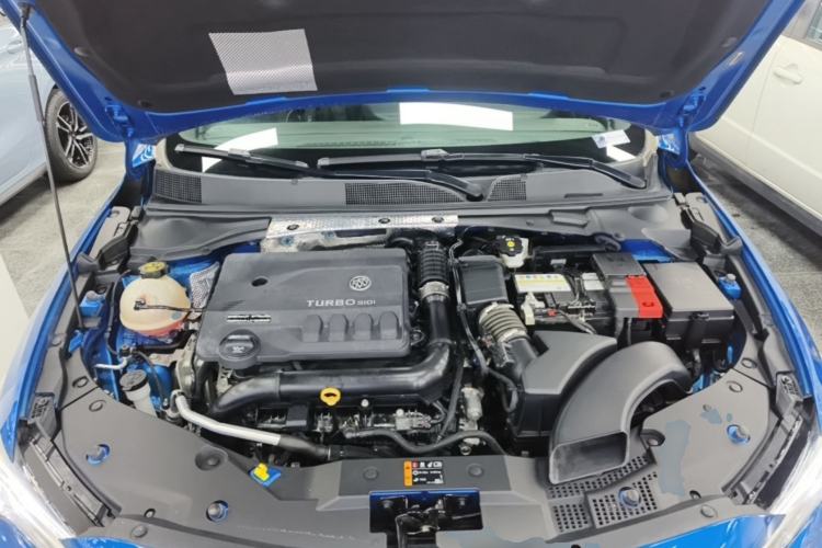 Used Buick Verano 2023 Pro GS Swift Edition Engine Bay