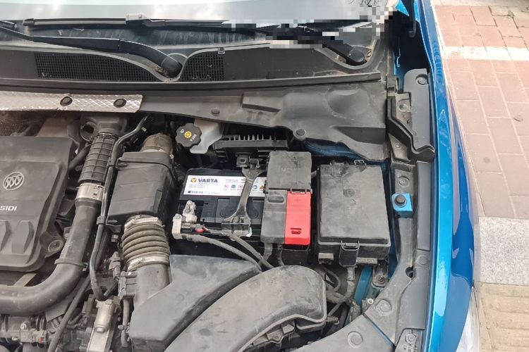 Used Buick Verano 2023 Pro GS Swift Edition Engine Bay Left