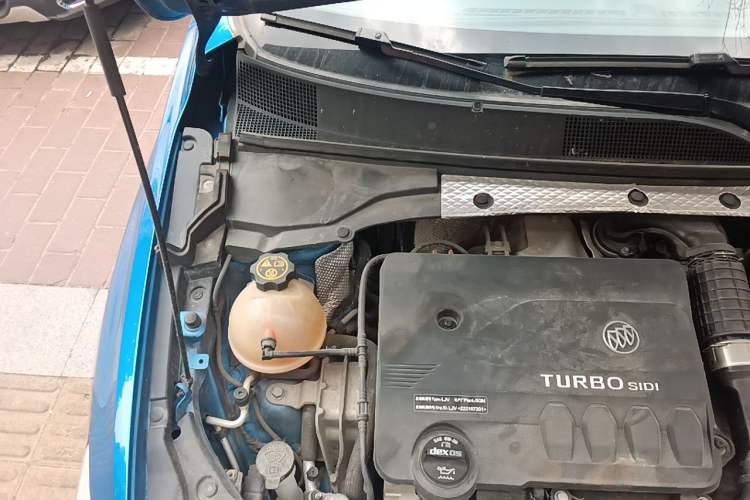 Used Buick Verano 2023 Pro GS Swift Edition Engine Bay Right