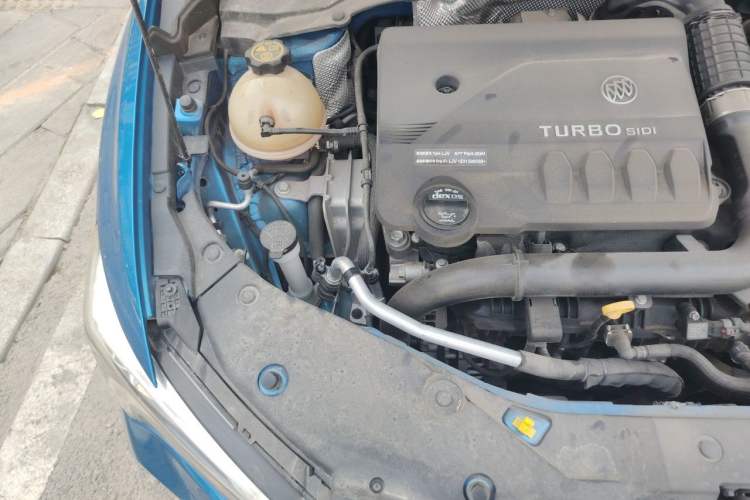 Used Buick Verano 2023 Pro GS Hunter Wind Edition Engine Bay Right