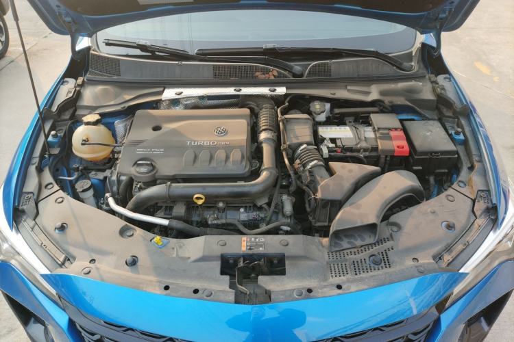 Used Buick Verano 2023 Pro GS Hunter Wind Edition Engine Bay