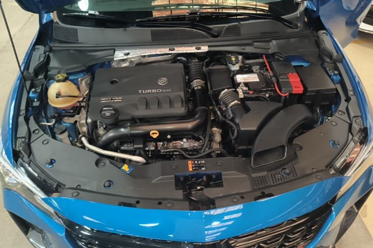 Used Buick Verano 2023 Pro GS Hunter Wind Edition Engine Bay