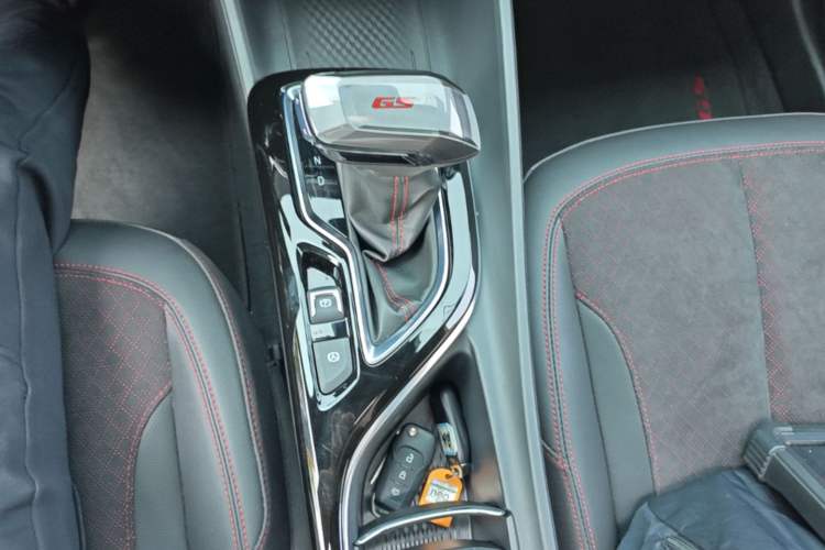 Used Buick Verano 2023 Pro GS Swift Edition Gear Lever