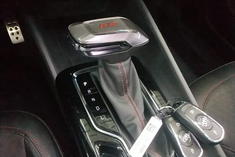 Used Buick Verano 2023 Pro GS Hunter Wind Edition Gear Lever