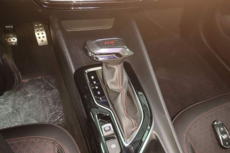 Used Buick Verano 2023 Pro GS Hunter Wind Edition Gear Lever