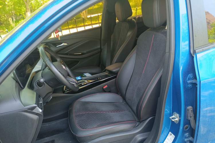 Used Buick Verano 2023 Pro GS Swift Edition Left Front Seat
