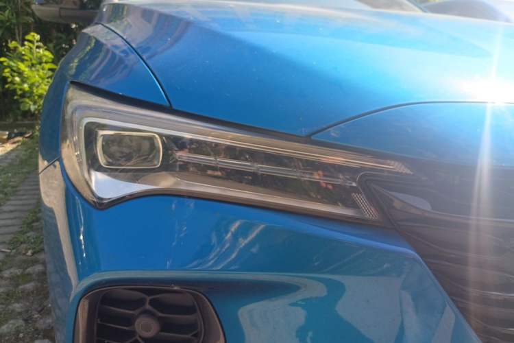 Used Buick Verano 2023 Pro GS Swift Edition Right Front Headlight