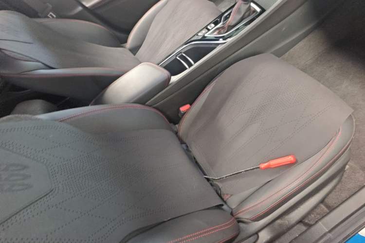 Used Buick Verano 2023 Pro GS Swift Edition Right Front Seat