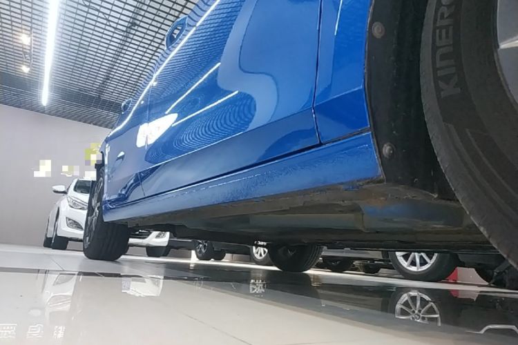 Used Buick Verano 2023 Pro GS Hunter Wind Edition Right Side Sill