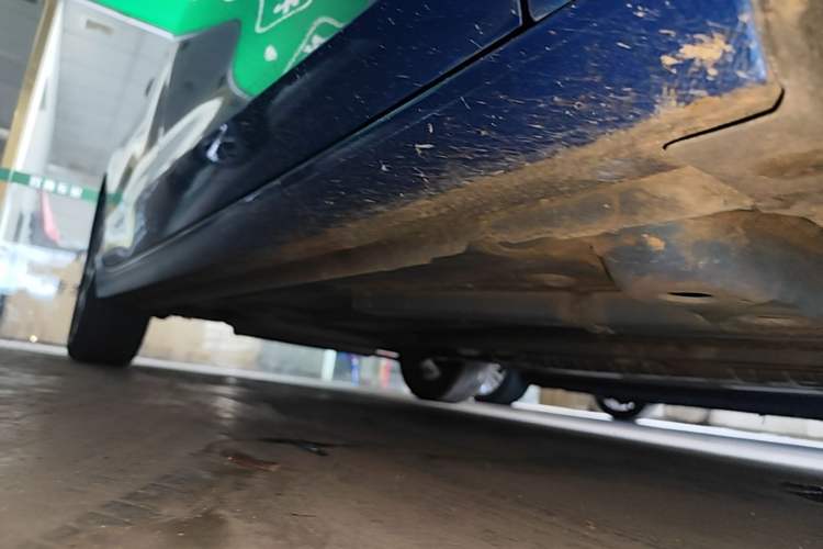 Used Buick Verano 2023 Pro GS Hunter Wind Edition Right Side Sill