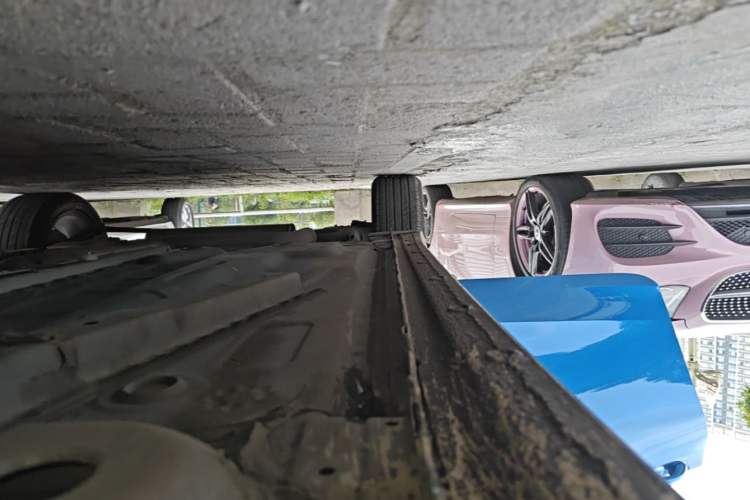Used Buick Verano 2023 Pro GS Hunter Wind Edition Right Side Sill