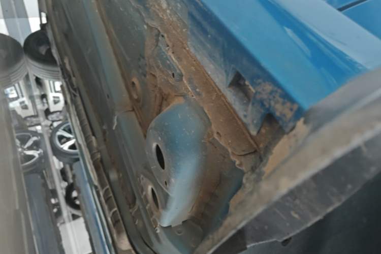 Used Buick Verano 2023 Pro GS Swift Edition Right Side Sill