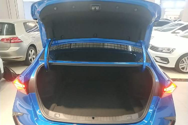 Used Buick Verano 2023 Pro GS Hunter Wind Edition Trunk