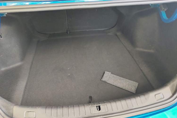 Used Buick Verano 2023 Pro GS Hunter Wind Edition Trunk