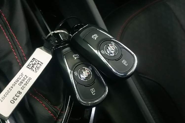Used Buick Verano 2023 Pro GS Hunter Wind Edition Vehicle Key