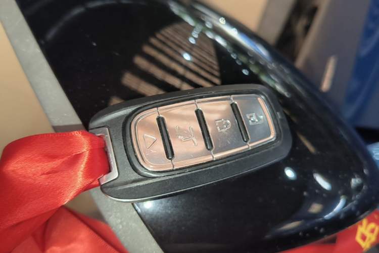 Used Buick Verano 2023 Pro GS Hunter Wind Edition Vehicle Key