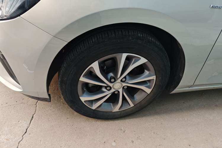 Used Buick Verano 2023 Pro Enjoyment Edition Left Front Wheel Hub