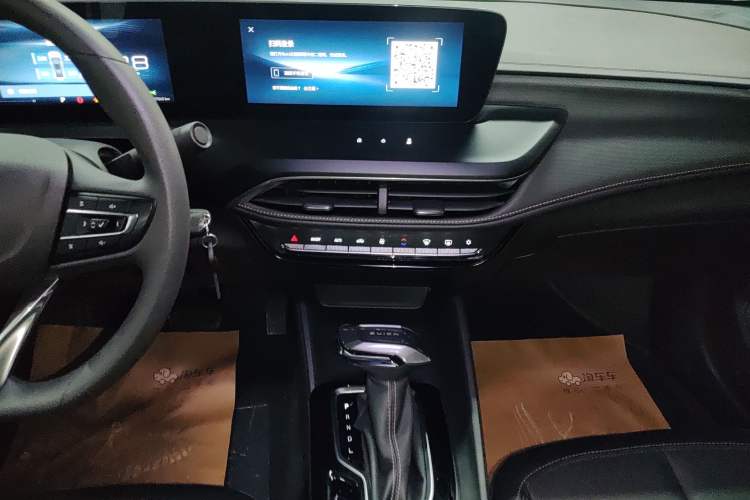 Used Buick Verano 2023 Pro Enjoyment Edition Audio And AC Panel
