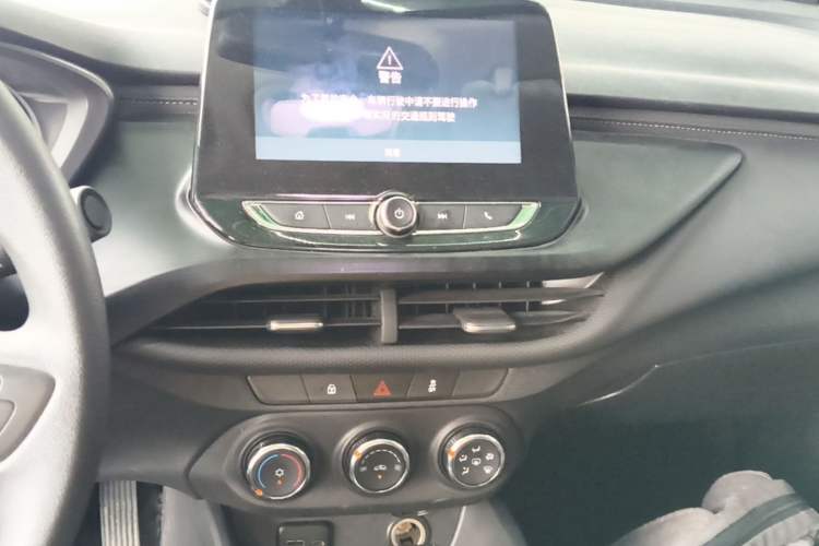 Used Buick Verano 2023 Pro Le Yi Edition Audio And AC Panel