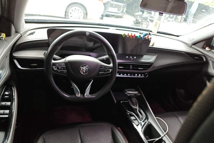 Used Buick Verano 2023 Pro Enjoyment Edition Center Console