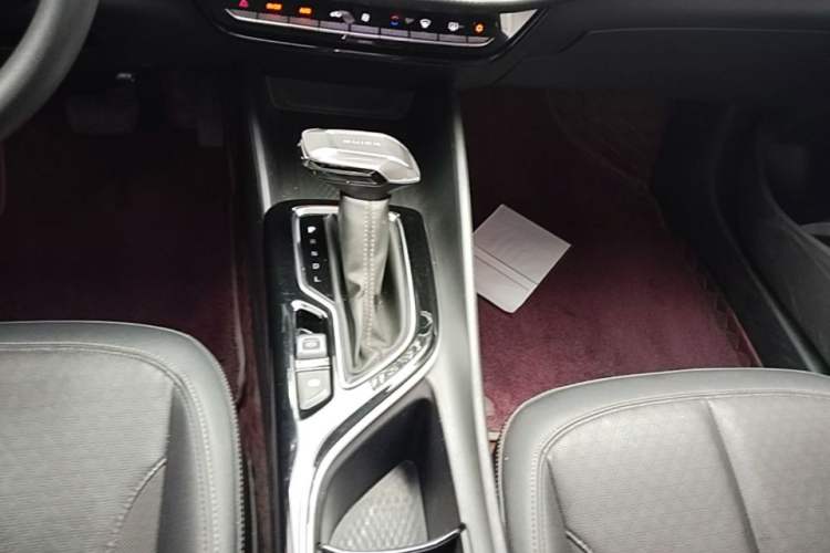 Used Buick Verano 2023 Pro Enjoyment Edition Gear Lever