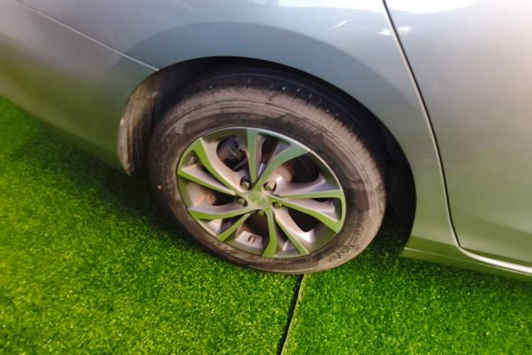 Used Buick Verano 2023 Pro Enjoyment Edition Right Rear Wheel Hub