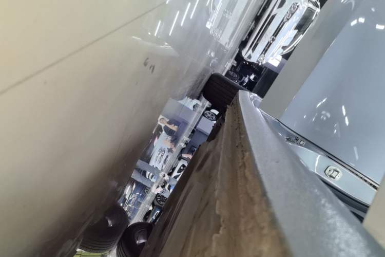 Used Buick Verano 2023 Pro Enjoyment Edition Right Side Sill