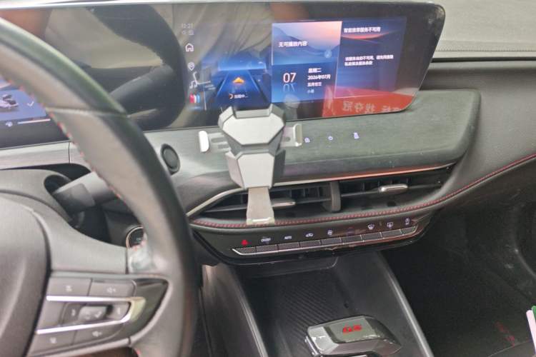 Used Buick Verano 2023 Pro GS Hunter Wind Edition Audio And AC Panel