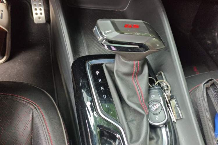 Used Buick Verano 2023 Pro GS Hunter Wind Edition Gear Lever