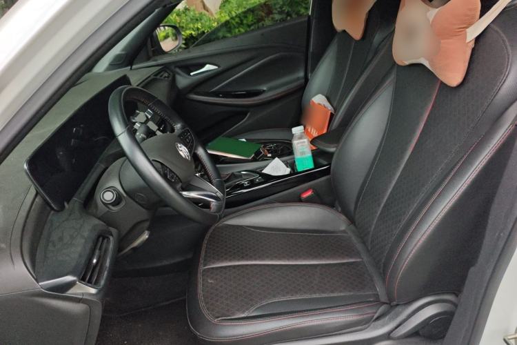 Used Buick Verano 2023 Pro GS Hunter Wind Edition Left Front Seat