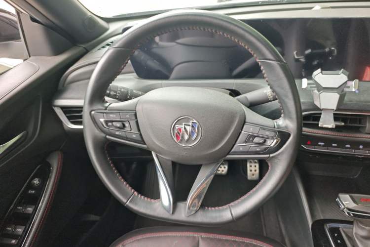 Used Buick Verano 2023 Pro GS Hunter Wind Edition Steering Wheel