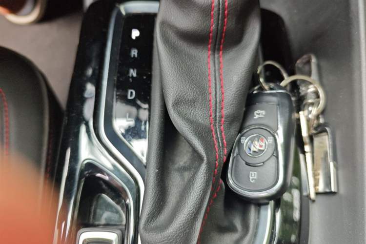 Used Buick Verano 2023 Pro GS Hunter Wind Edition Vehicle Key