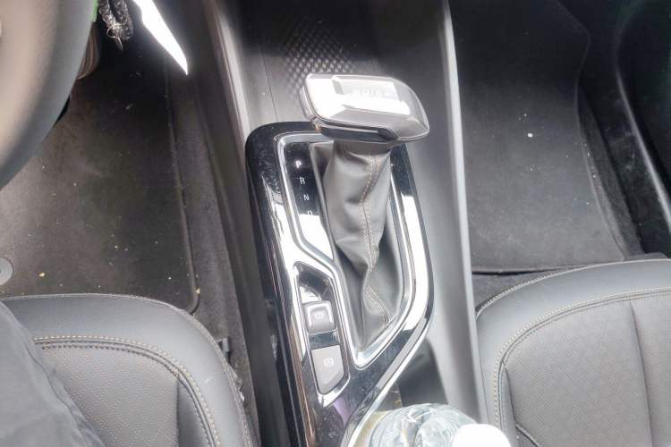 Used Buick Verano 2023 Pro Enjoyment Edition Gear Lever